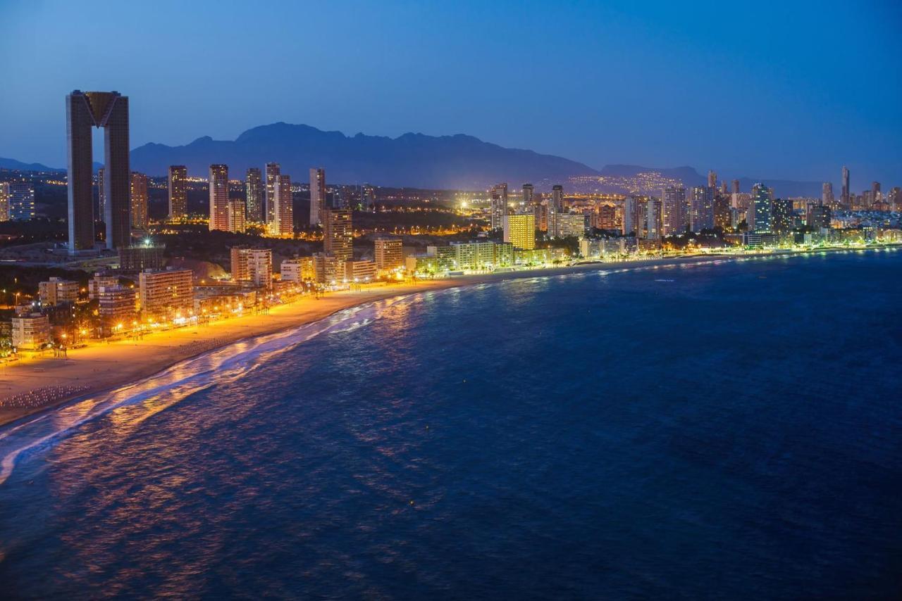 بينايدورم Levante Beachfront Luxury Apartment المظهر الخارجي الصورة