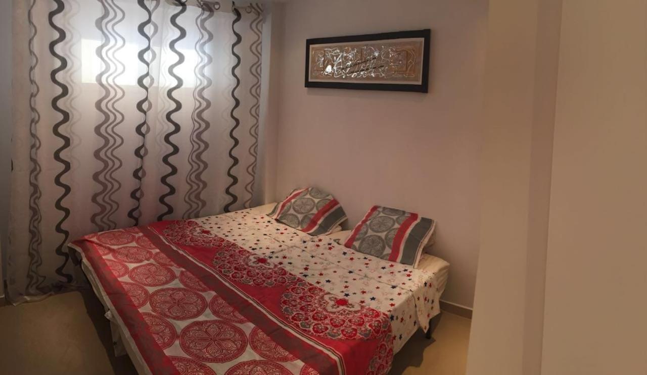 بينايدورم Levante Beachfront Luxury Apartment المظهر الخارجي الصورة
